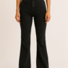 Pantalón tipo jeans corte campana